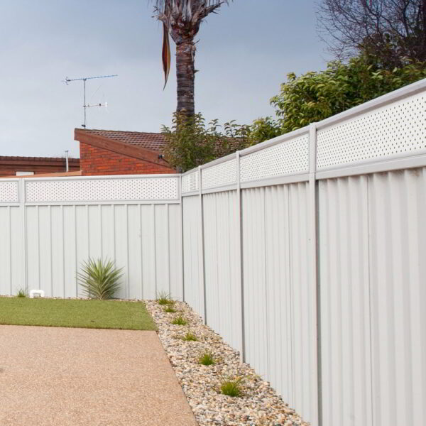 Standard Fence Extension Kit Polkadot 300 x 2350 Type C Screenline